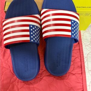 NWT Skechers Kids slides sandals , for boys ' Blue and Red Flag USA